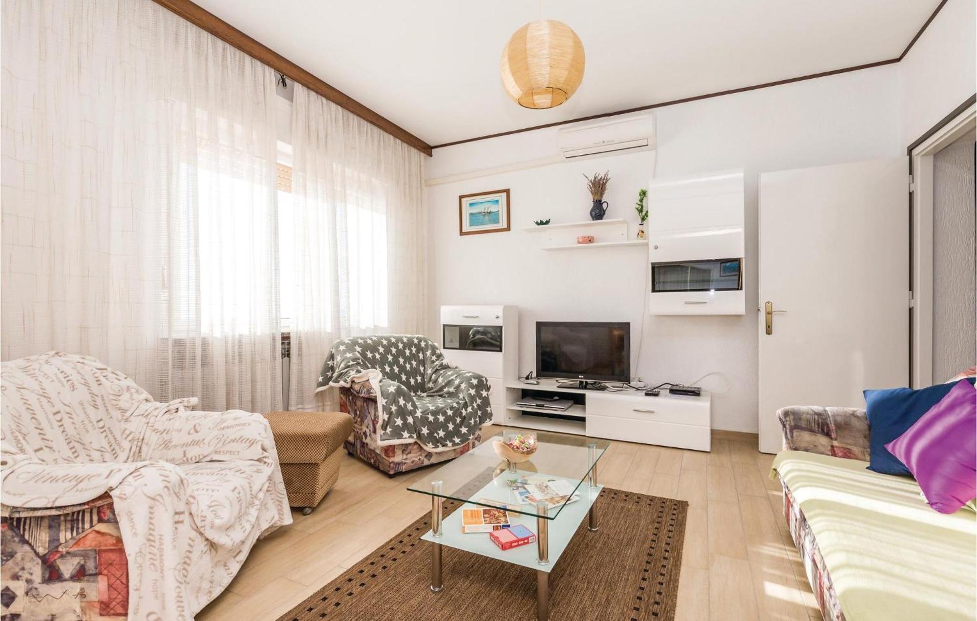 Nice Apartment In Lovran With Kitchen Εξωτερικό φωτογραφία