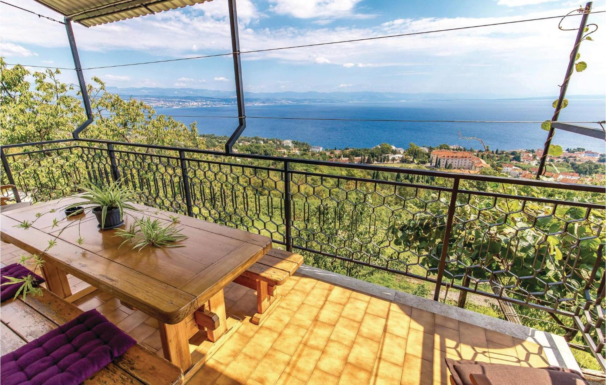 Nice Apartment In Lovran With Kitchen Εξωτερικό φωτογραφία