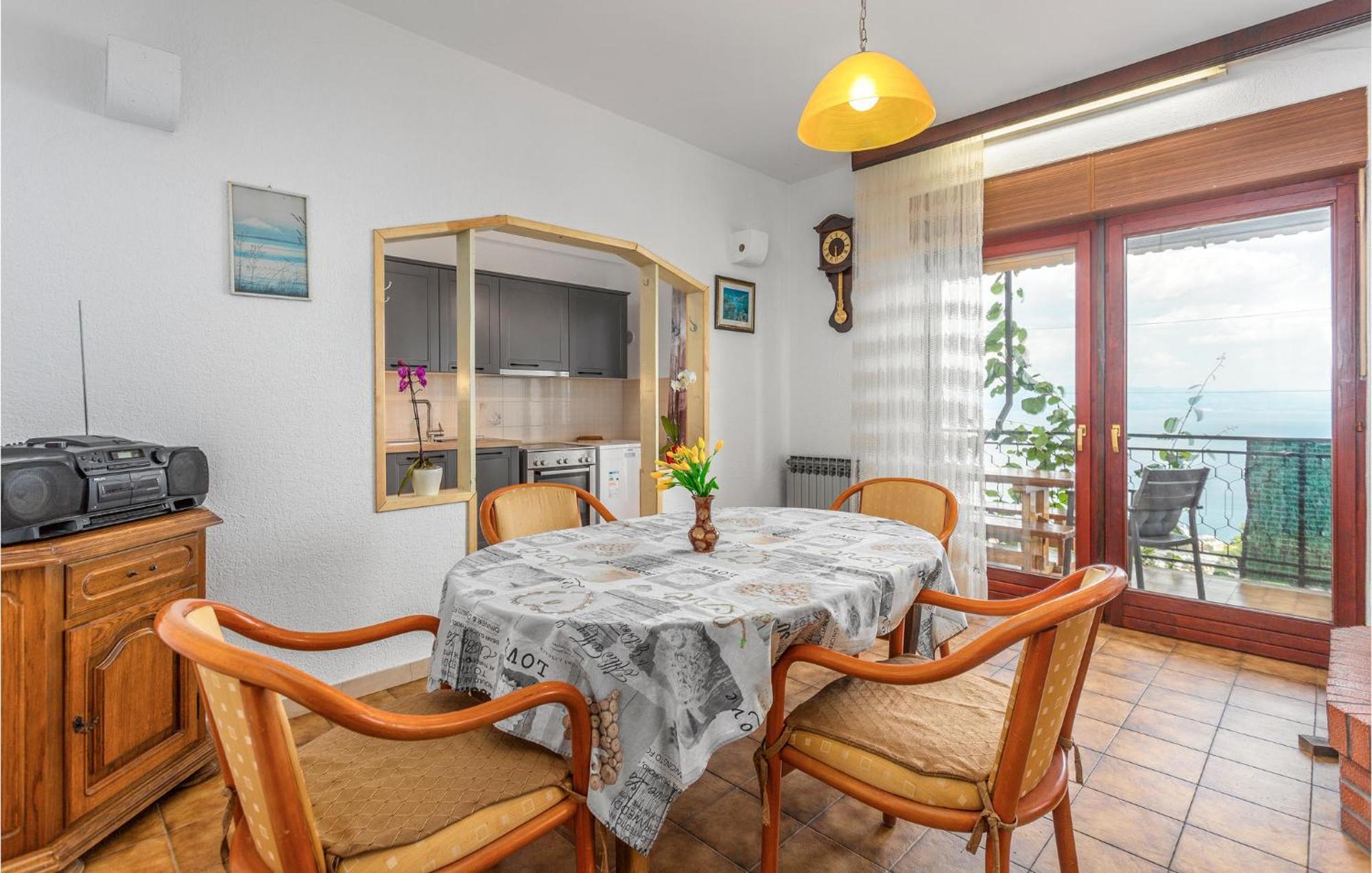 Nice Apartment In Lovran With Kitchen Εξωτερικό φωτογραφία