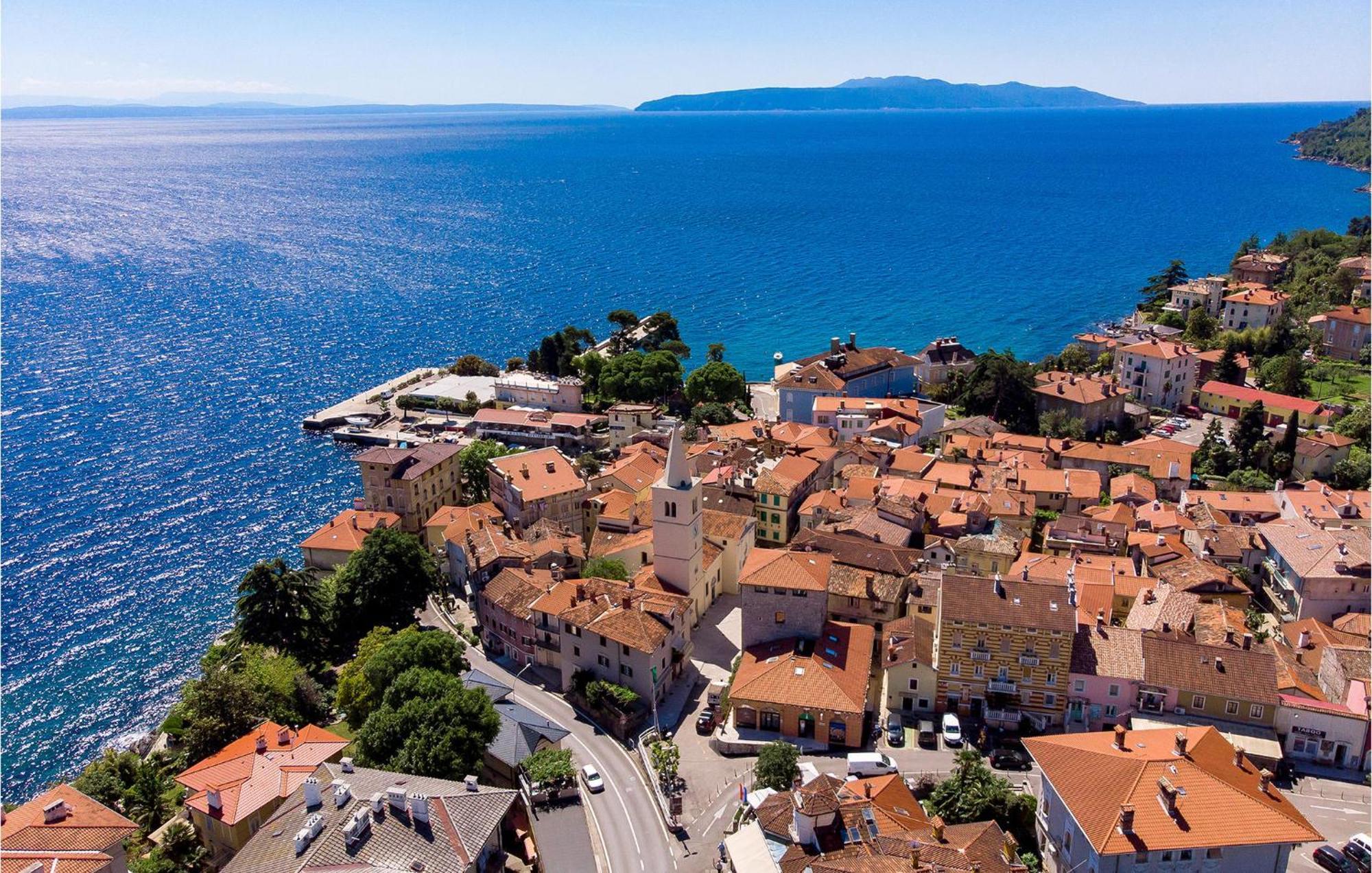 Nice Apartment In Lovran With Kitchen Εξωτερικό φωτογραφία